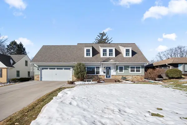 3424 Roosevelt Street Ne, Saint Anthony, MN 55418