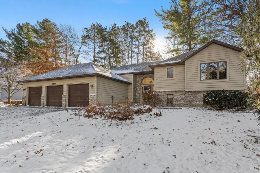 2730 Evergreen Circle, White Bear Lake, MN 55110 - Image #2