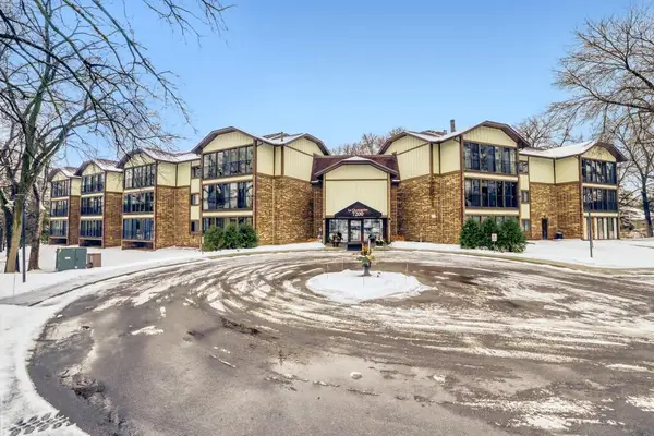 7200 Cahill Road #104, Edina, MN 55439