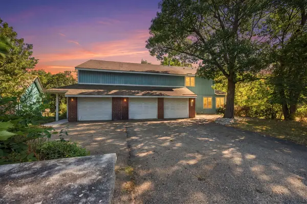 8031 Tierneys Woods Curve, Bloomington, MN 55438
