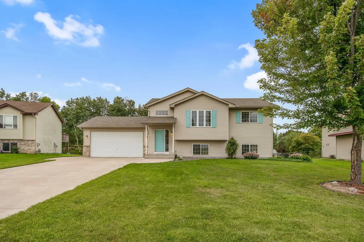 319 Fawn Meadows Way Ne, Pine City, MN 55063 - #1
