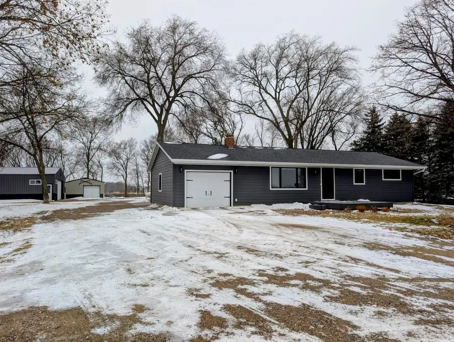 6005 30th Avenue Sw, Montevideo, MN 56265 - #3