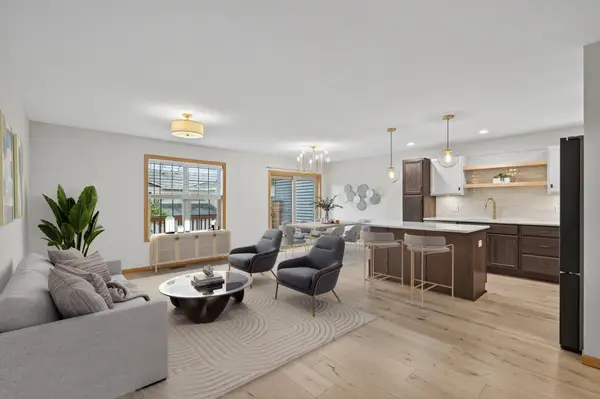 22271 Lilac Way, Forest Lake, MN 55025