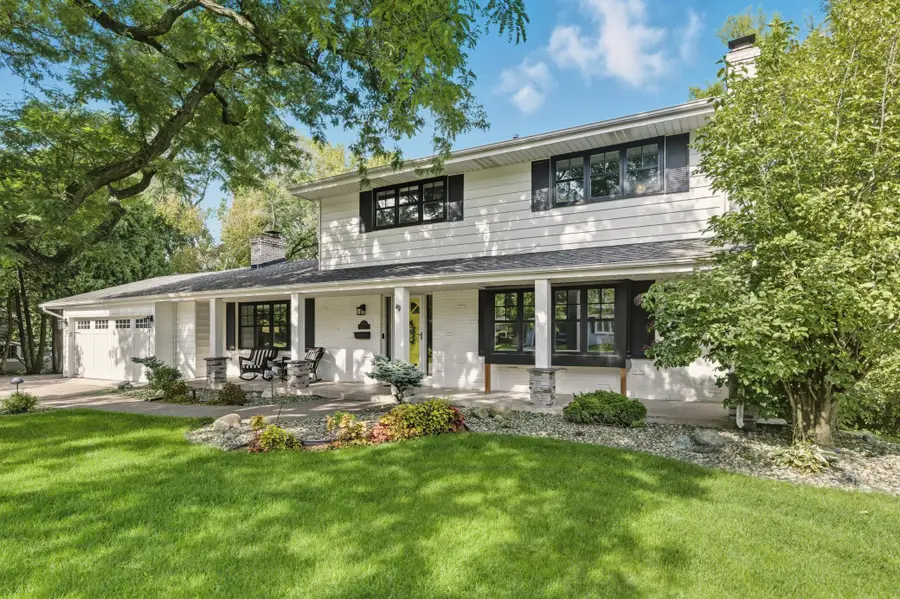 5512 Hillside Court, Edina, MN 55439 - #2