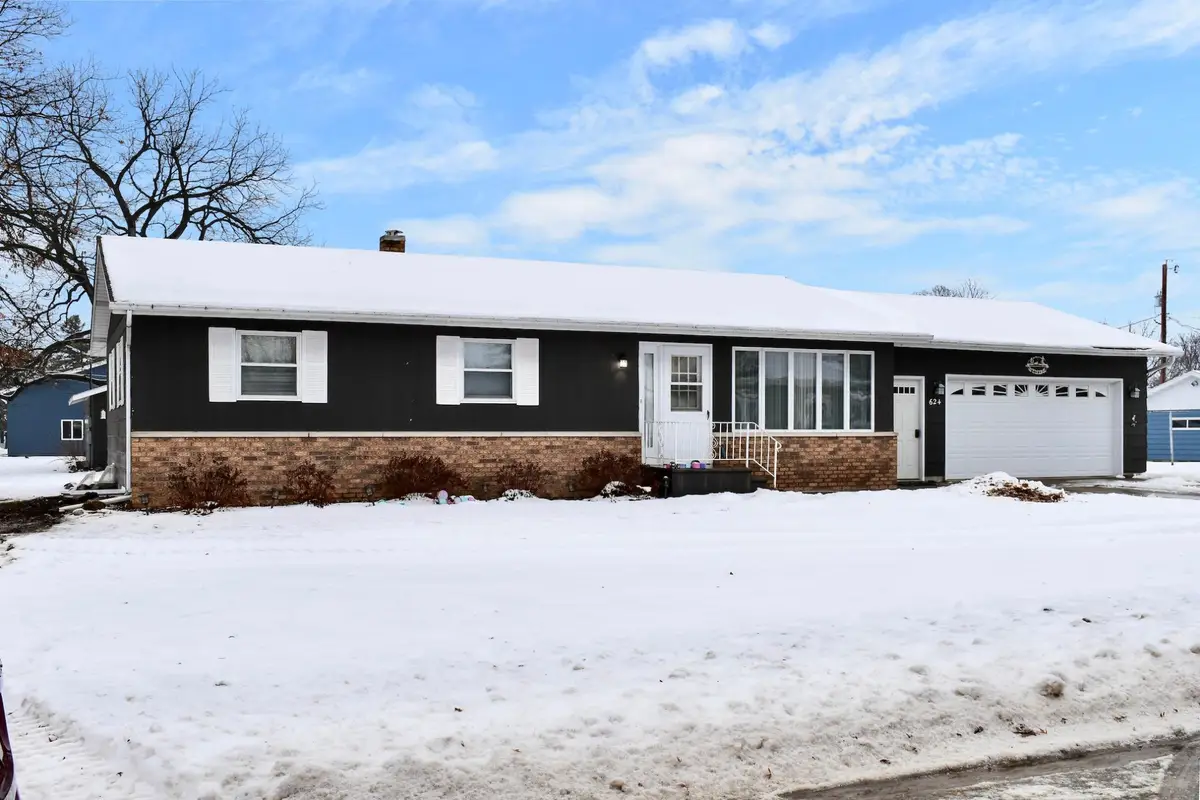 624 7th Street W, Wabasha, MN 55981 - #1