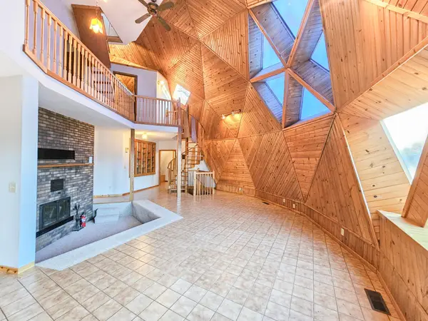 33285 Ocean Avenue, Redwood Falls, MN 56283