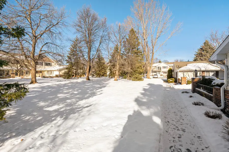 7570 15th Street Lane N, Oakdale, MN 55128 - Image #3