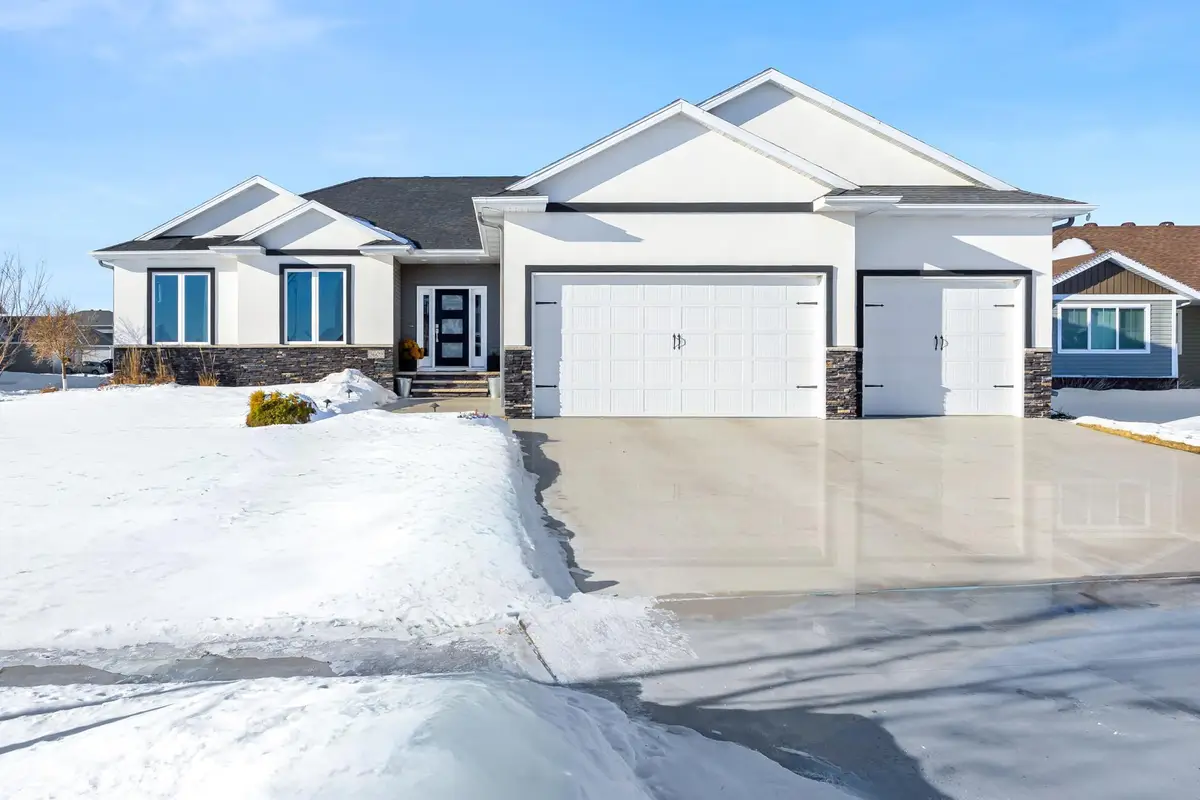 3609 Crimson Loop S, Fargo, ND 58104 - #1