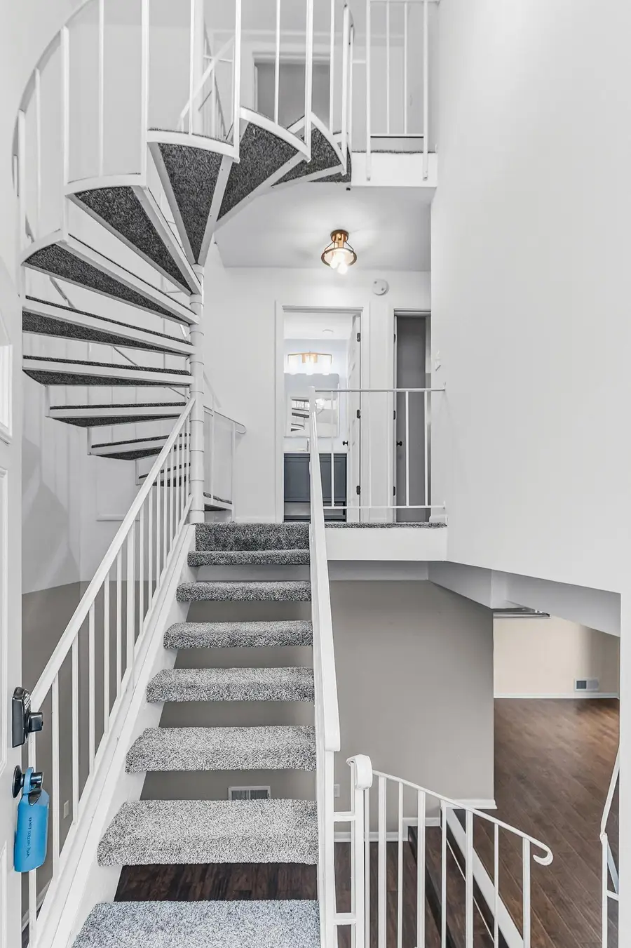 5527 E Bavarian Pass, Fridley, MN 55432 - Image #2