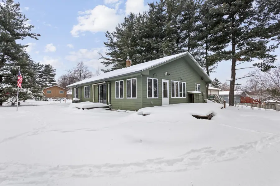 2597 Burke Avenue E, North Saint Paul, MN 55109 - Image #2