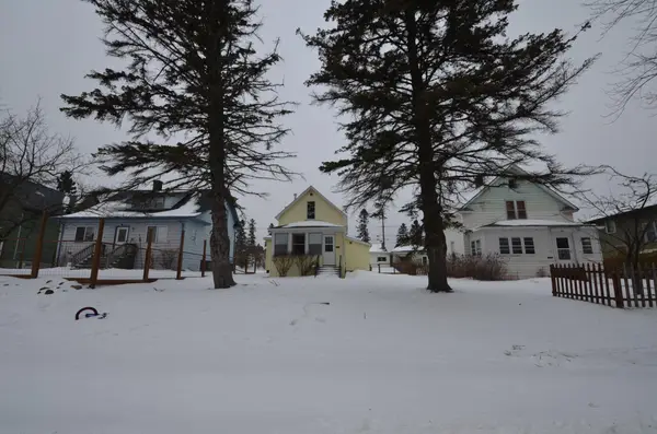 411 8th Avenue, Two Harbors, MN 55616