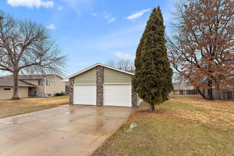 8425-8427 Rhode Island Drive N, Brooklyn Park, MN 55445 - #2