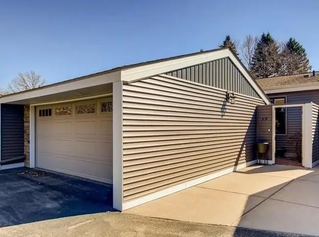 570 Woodhill Drive #60, Roseville, MN 55113 - Image #3