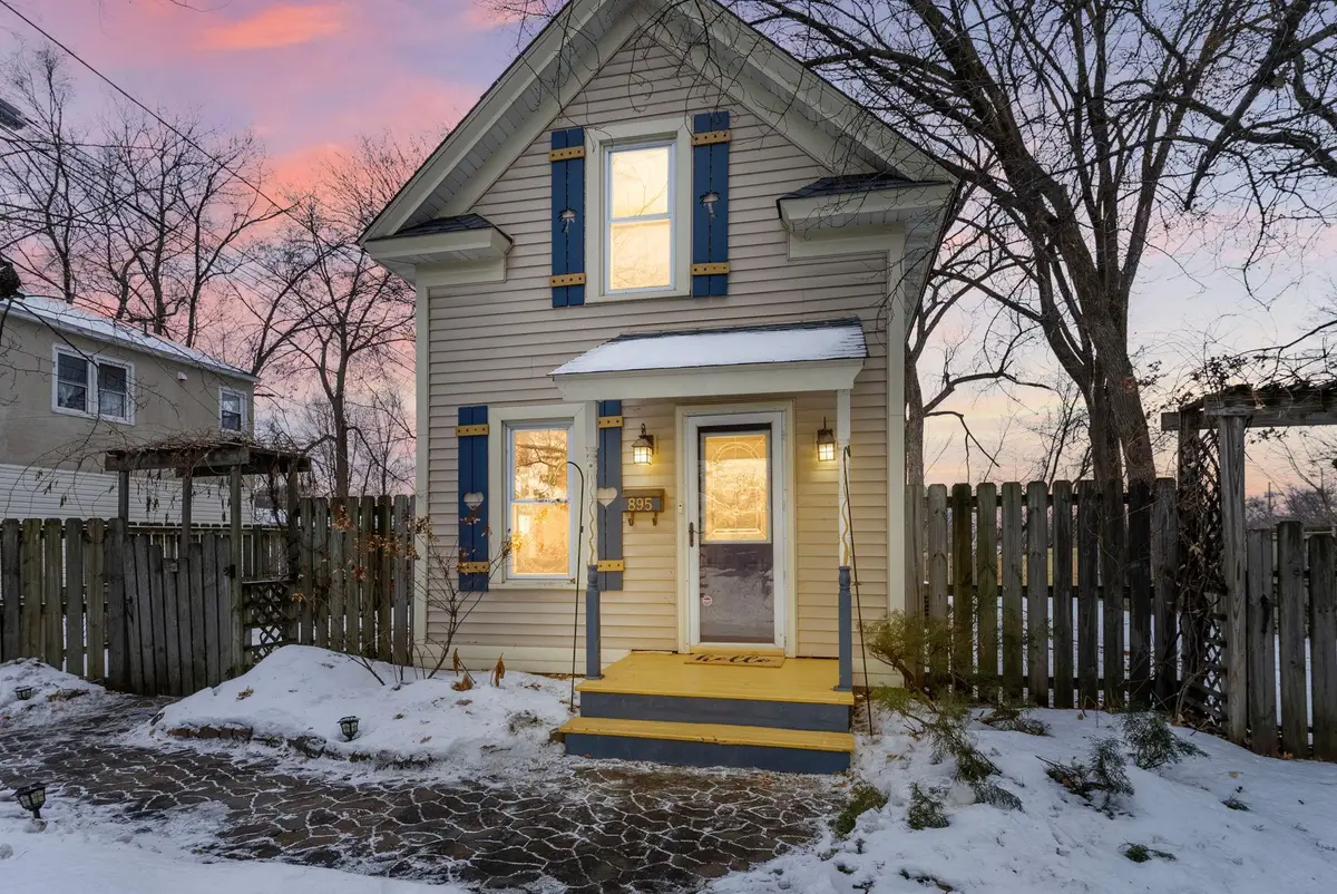 895 Clarence Street, Saint Paul, MN 55106 - Image #1