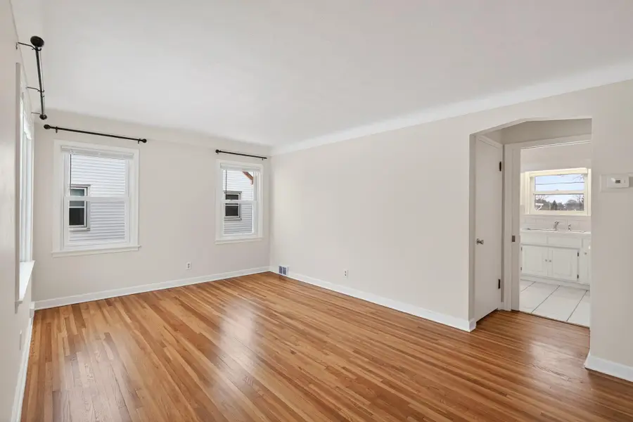 2186 4th Street E, Saint Paul, MN 55119 - Image #2