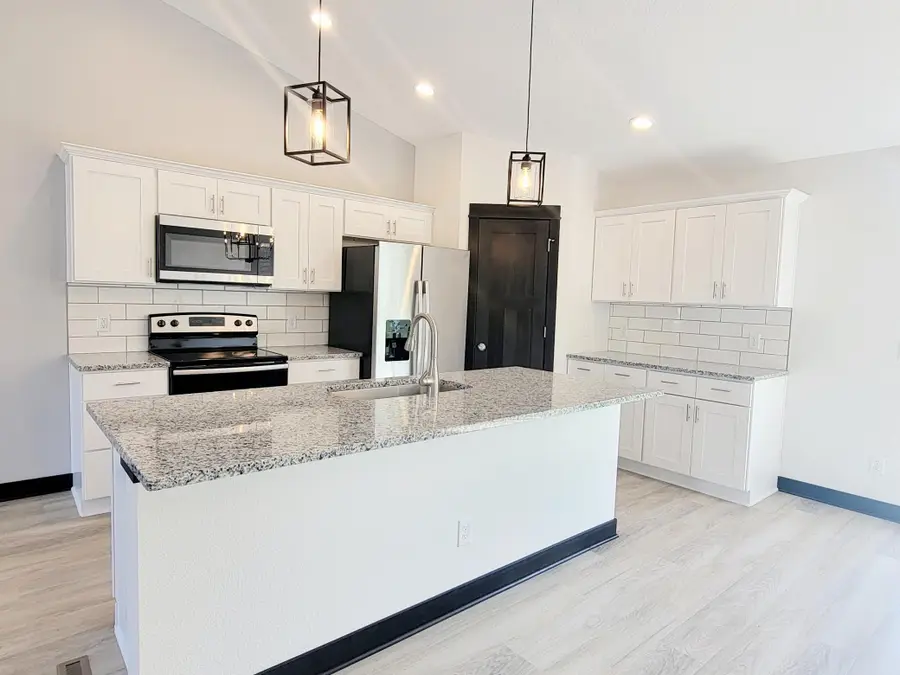 705 Council Court, Ellendale, MN 56026 - #3