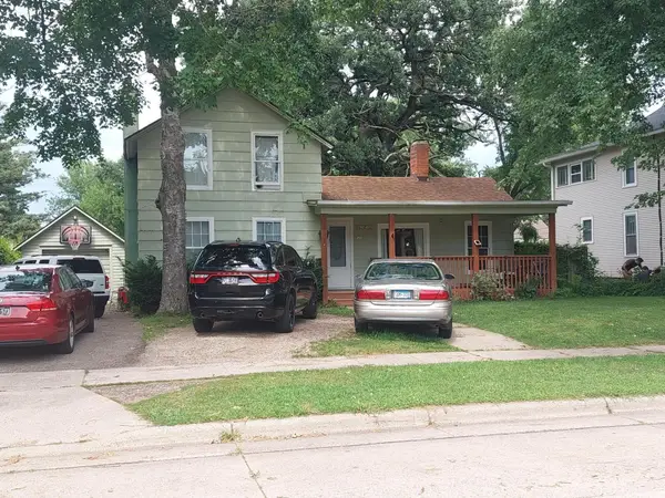 234 E School Street, Owatonna, MN 55060