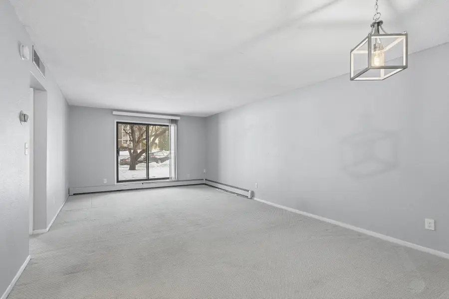 2670 Oxford Street N #202, Roseville, MN 55113 - #3