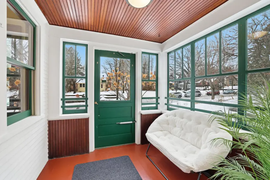 1464 Chelmsford Street, Saint Paul, MN 55108 - Image #2