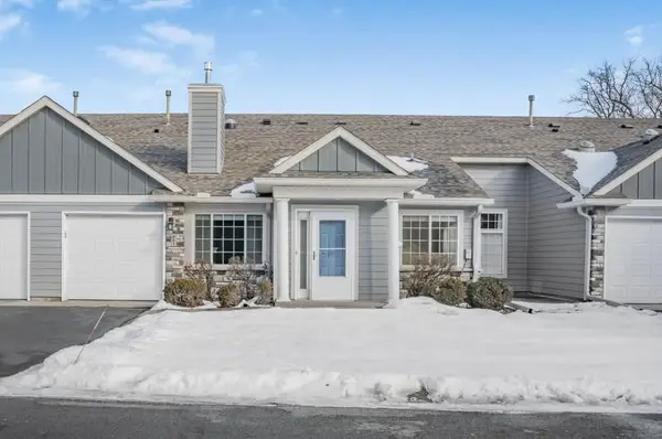 861 Sunrise Drive, Woodbury, MN 55125