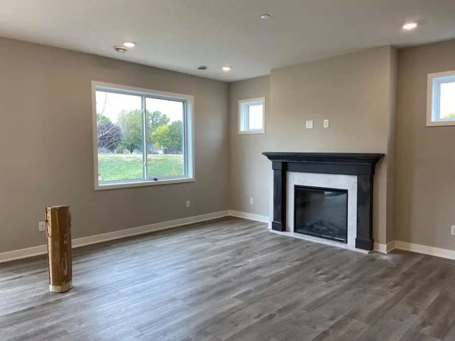 13595 Hollybrook Drive, Apple Valley, MN 55124 - Image #3