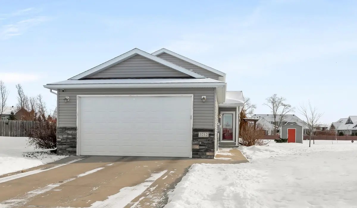 3212 62nd Avenue S, Fargo, ND 58104 - Image #1