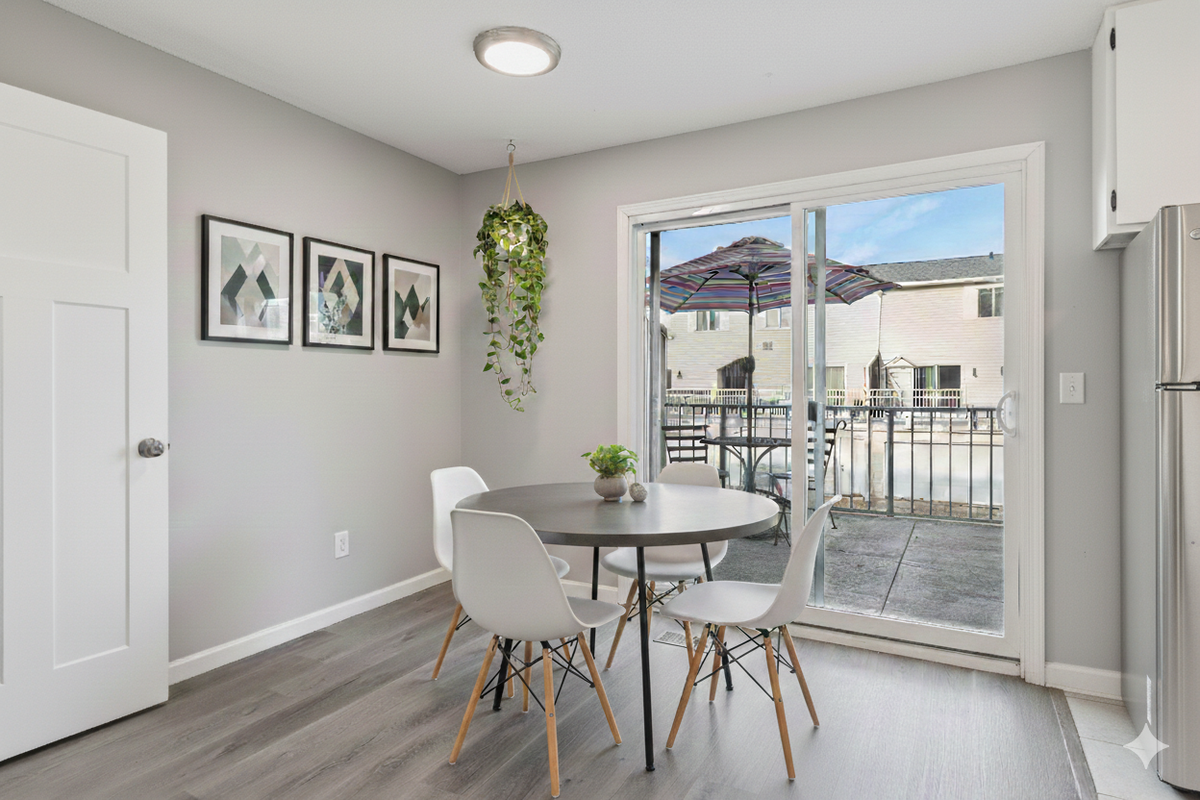 1479 Goodwin Avenue N, Oakdale, MN 55128 - Image #1