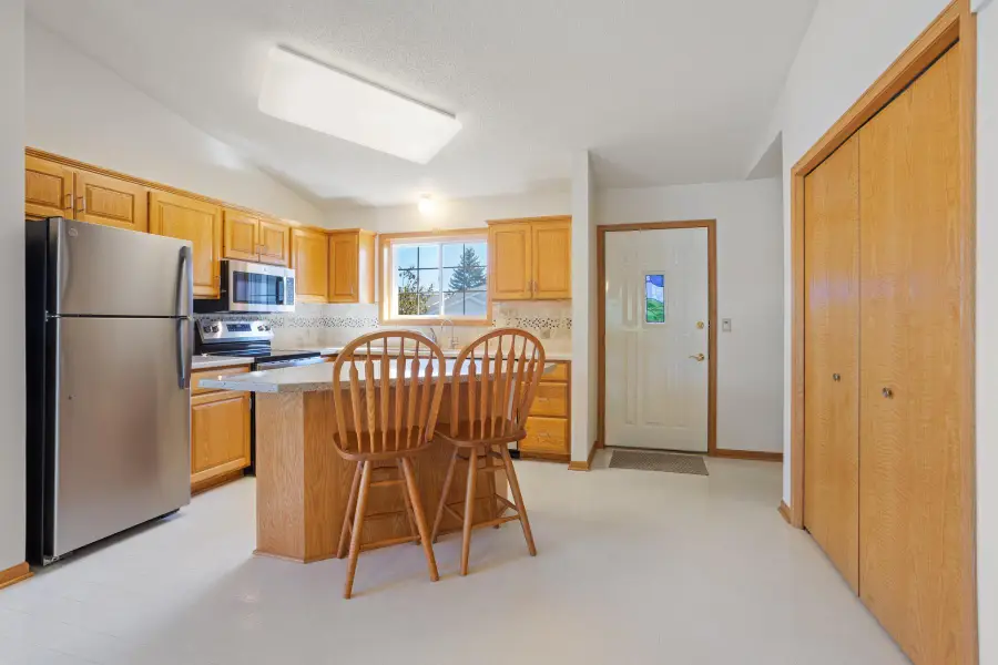 745 Sterling Court, Mahtomedi, MN 55115 - #2