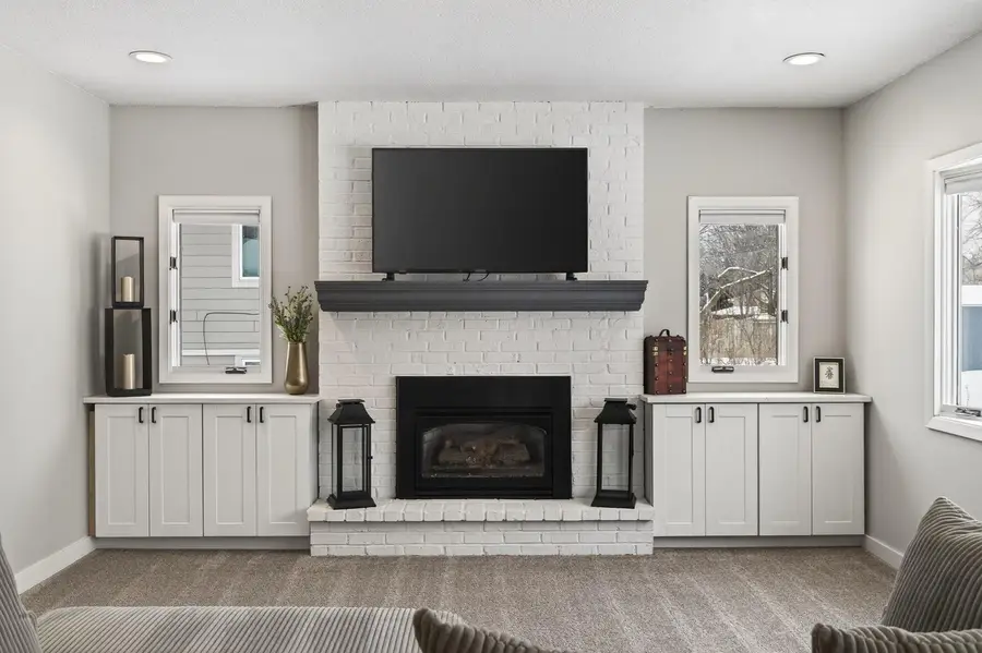 7148 Glenross Road, Woodbury, MN 55125 - Image #2