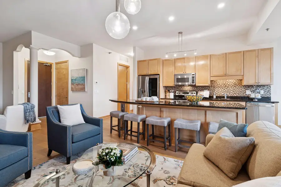 317 Groveland Avenue #712, Minneapolis, MN 55403 - Image #3