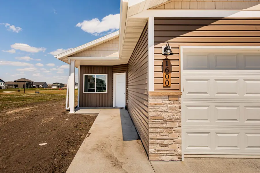 1600 5th Avenue Ne, Dilworth, MN 56529 - #3