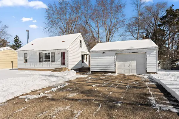 2331 108th Avenue Nw, Coon Rapids, MN 55433