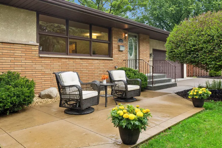 3349 Welcome Avenue N, Crystal, MN 55422 - #2