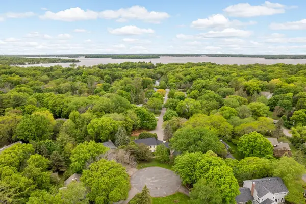 3620 James Avenue, Deephaven, MN 55391