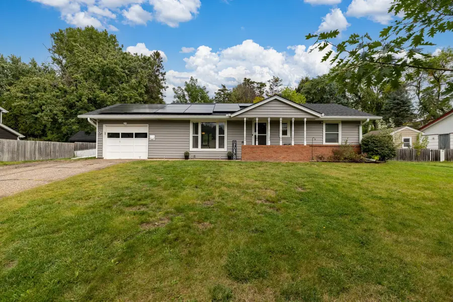 7928 Hillside Trail S, Cottage Grove, MN 55016 - Image #3