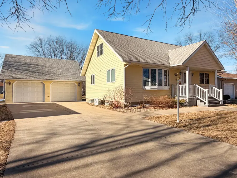 3036 Queen Avenue, Slayton, MN 56172 - #2