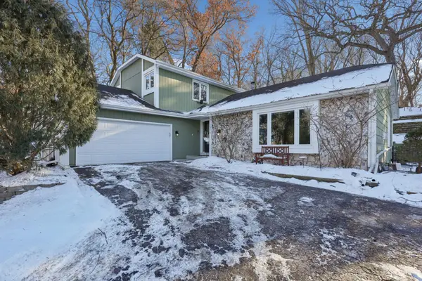 1276 Dunberry Lane, Eagan, MN 55123