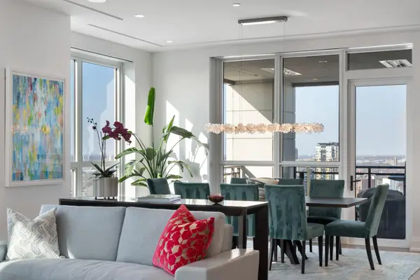 1111 W River Parkway #25A, Minneapolis, MN 55415