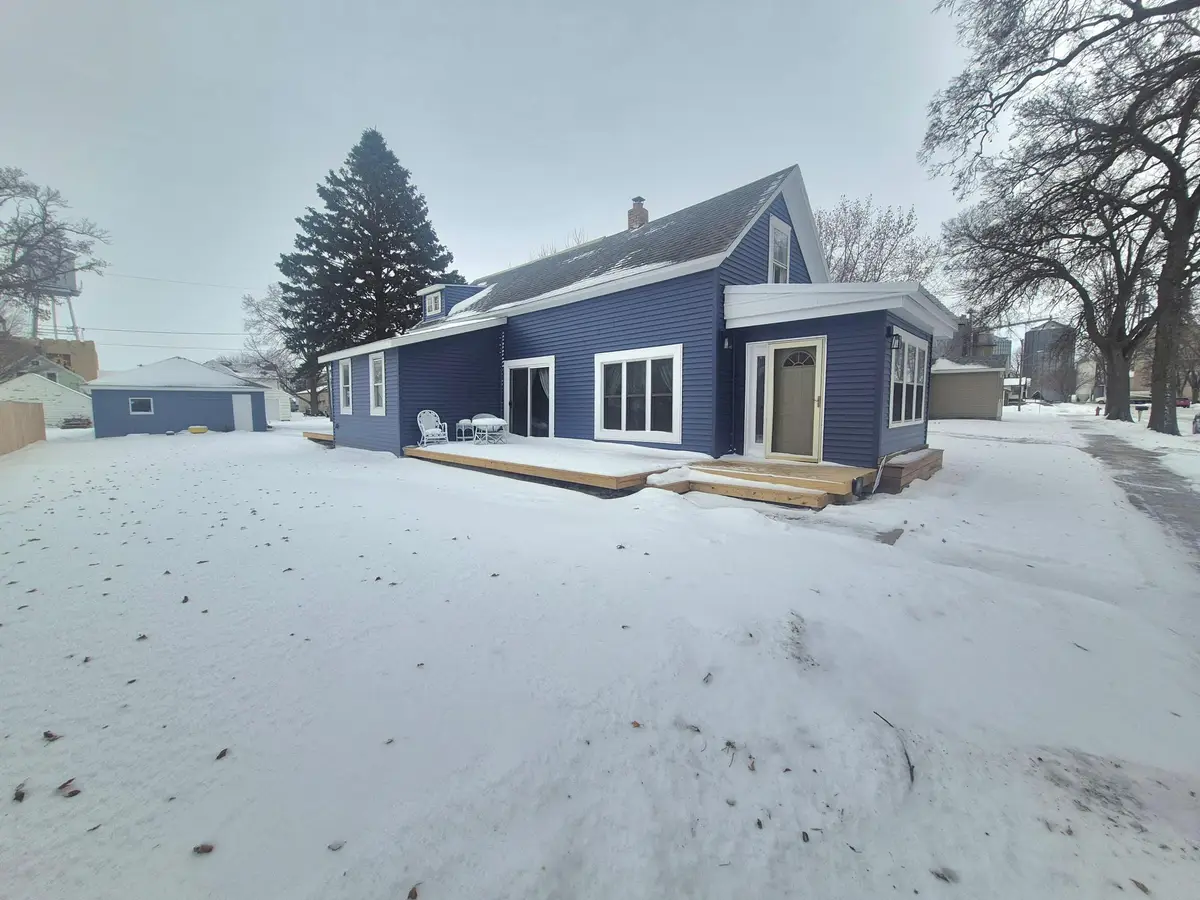1137 Ash Avenue, Gibbon, MN 55335 - #1