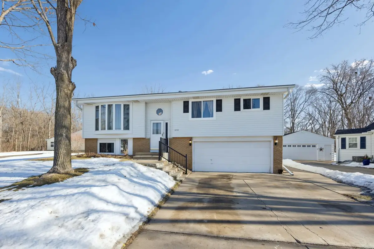 3256 Hampshire Avenue N, Crystal, MN 55427 - Image #1