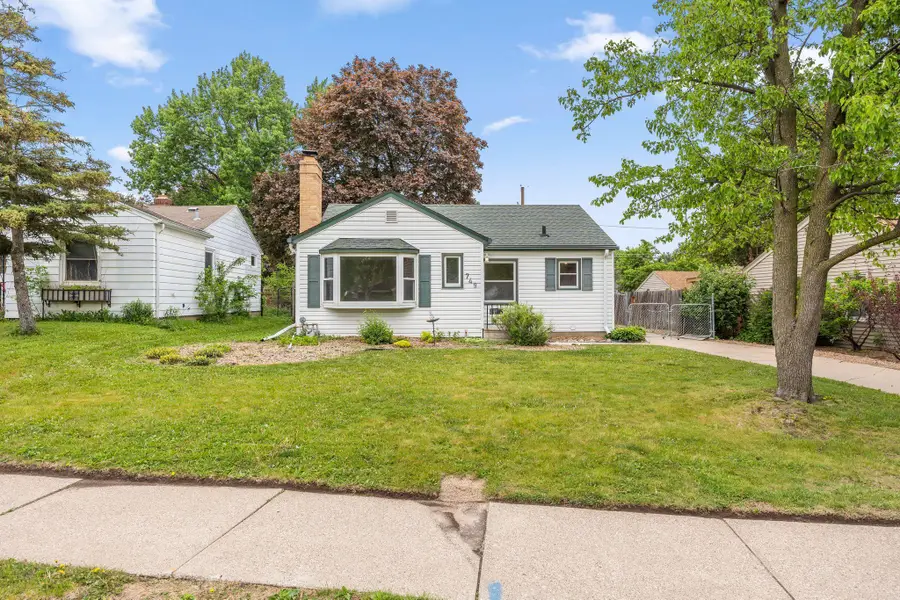 749 Cottage Avenue W, Saint Paul, MN 55117 - #2