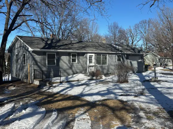 19062 Riverview Lane Ne, New London, MN 56273