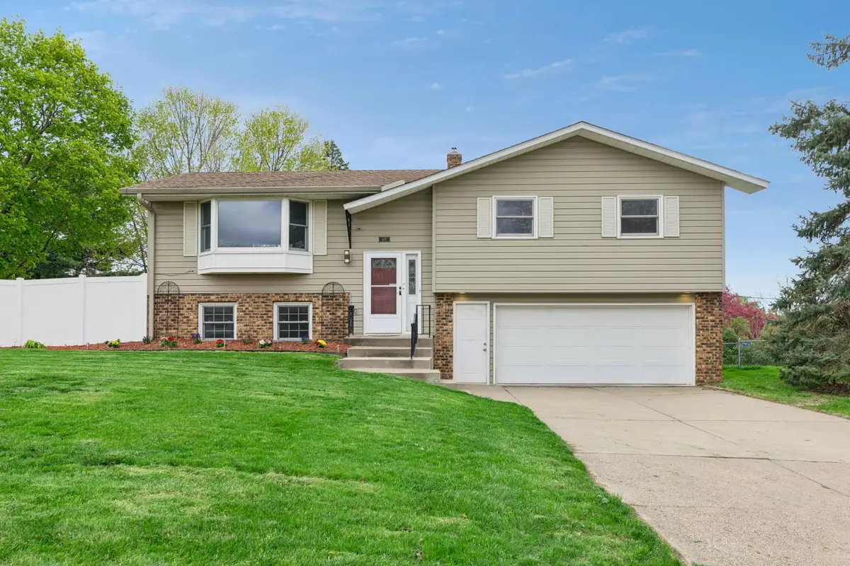 631 Greenway Avenue N, Oakdale, MN 55128 - #1