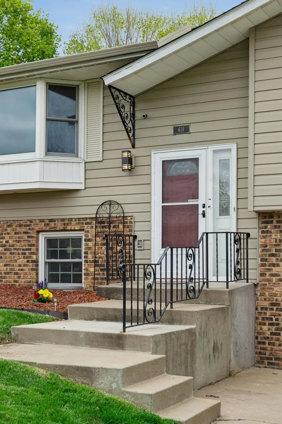 631 Greenway Avenue N, Oakdale, MN 55128 - #3