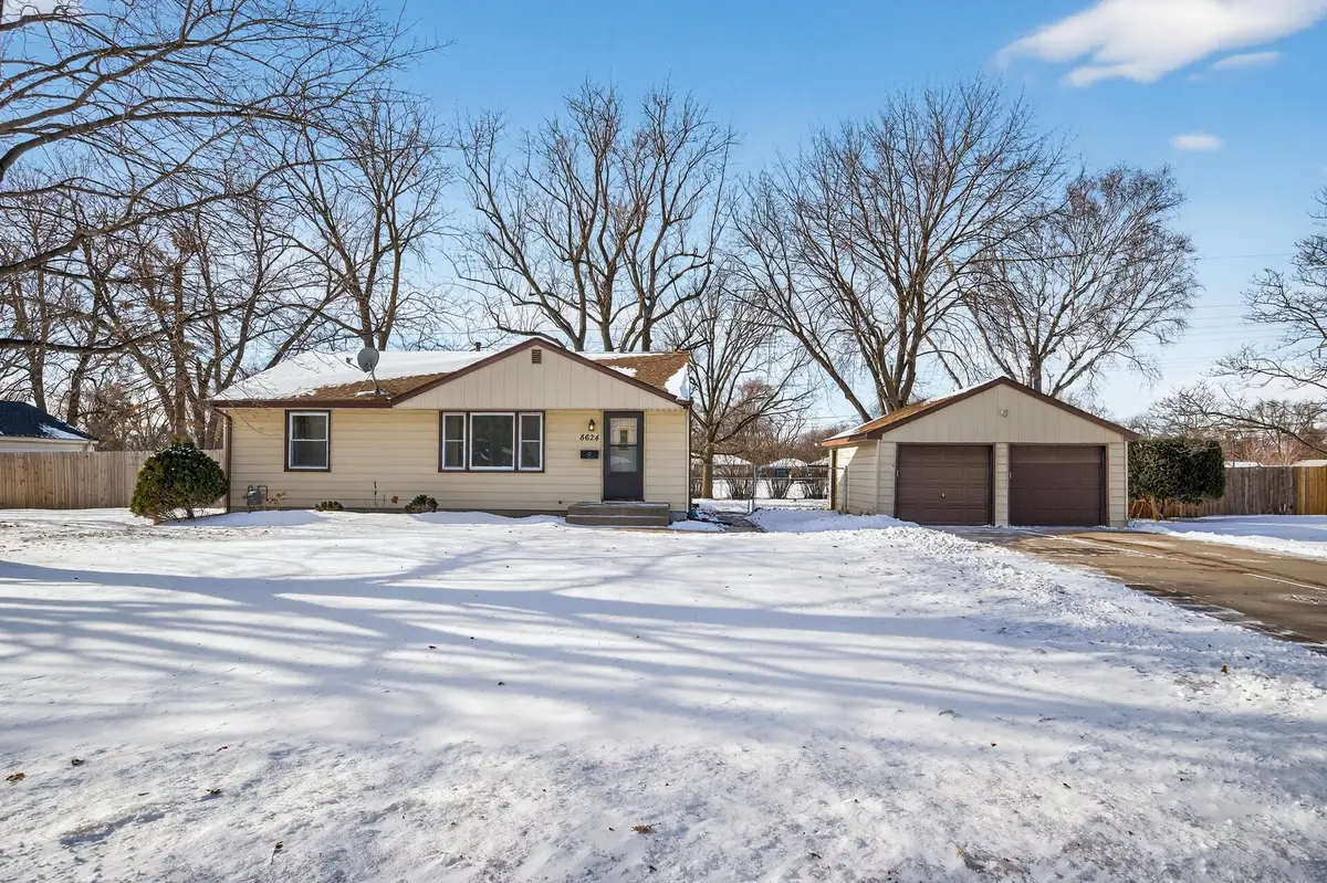 8624 Columbus Avenue S, Bloomington, MN 55420 - #1