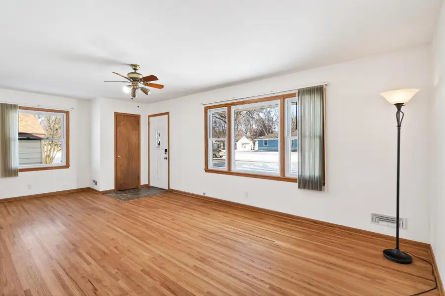 8624 Columbus Avenue S, Bloomington, MN 55420 - #3