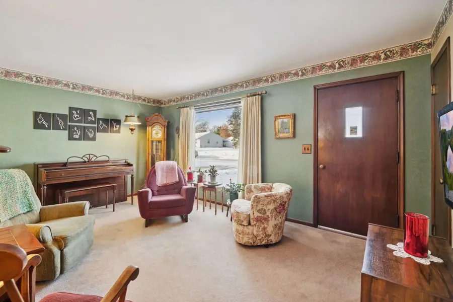 5832 Rhode Island Avenue N, Crystal, MN 55428 - Image #3