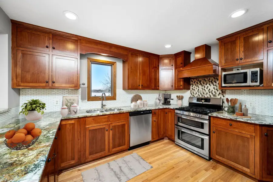 10470 Lancaster Lane N, Maple Grove, MN 55369 - Image #3