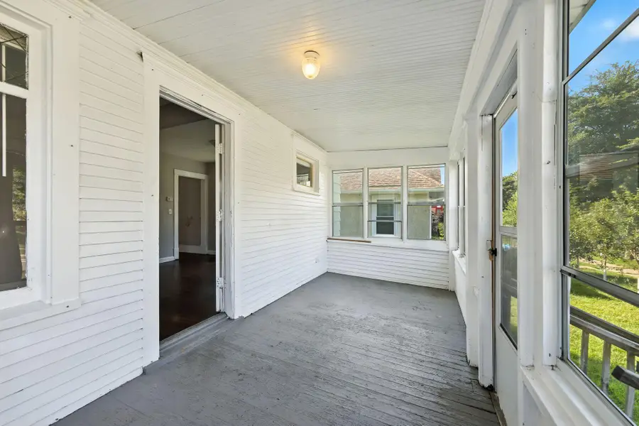 2024 Queen Avenue N, Minneapolis, MN 55411 - Image #2