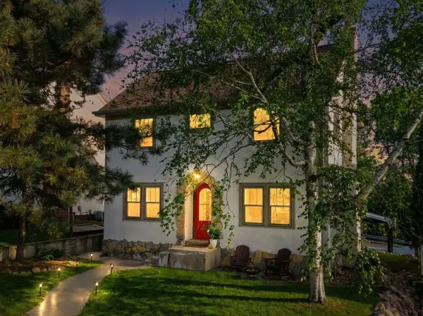 4833 13th Avenue S, Minneapolis, MN 55417